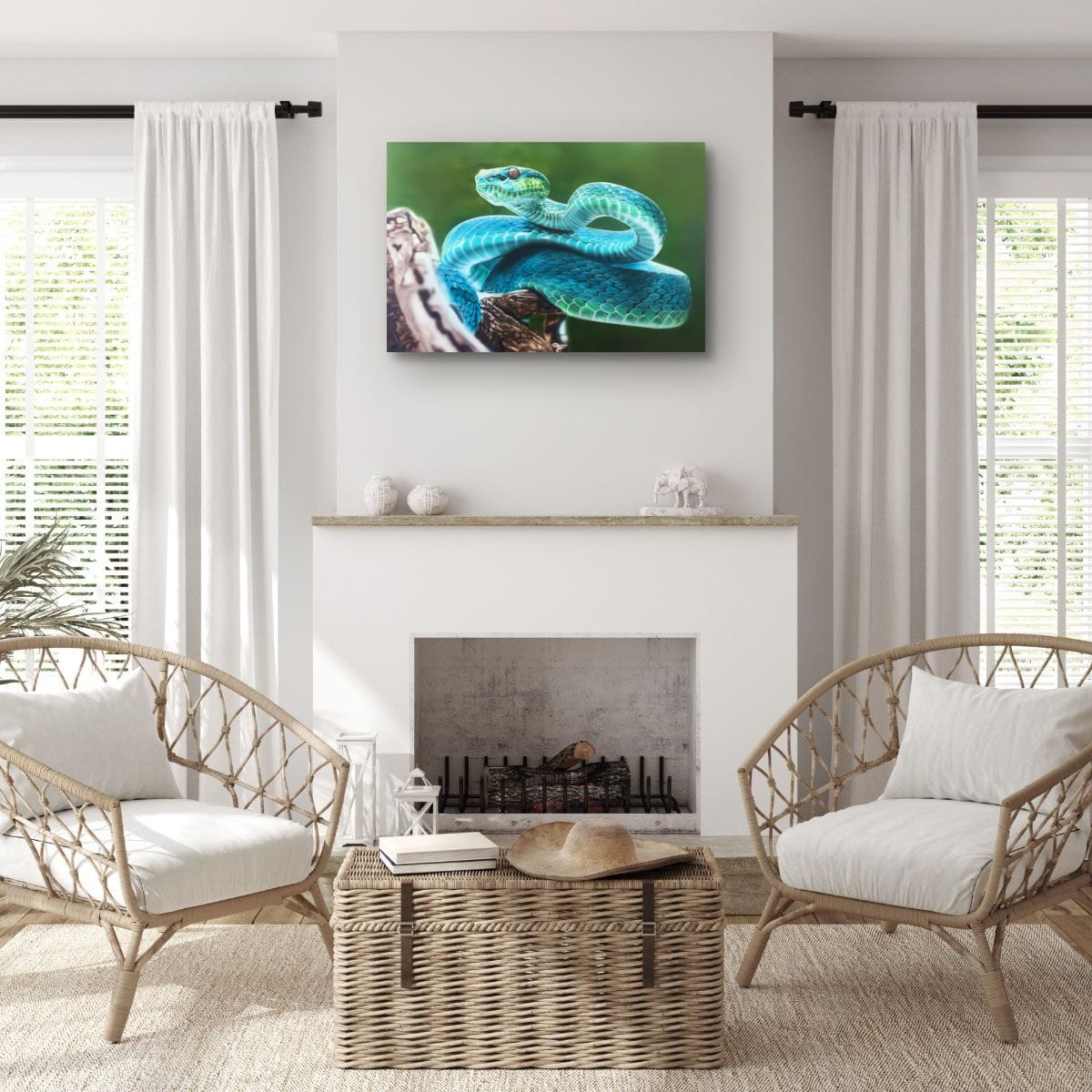 Exotic Snake Painting: A Vibrant Nature Experience