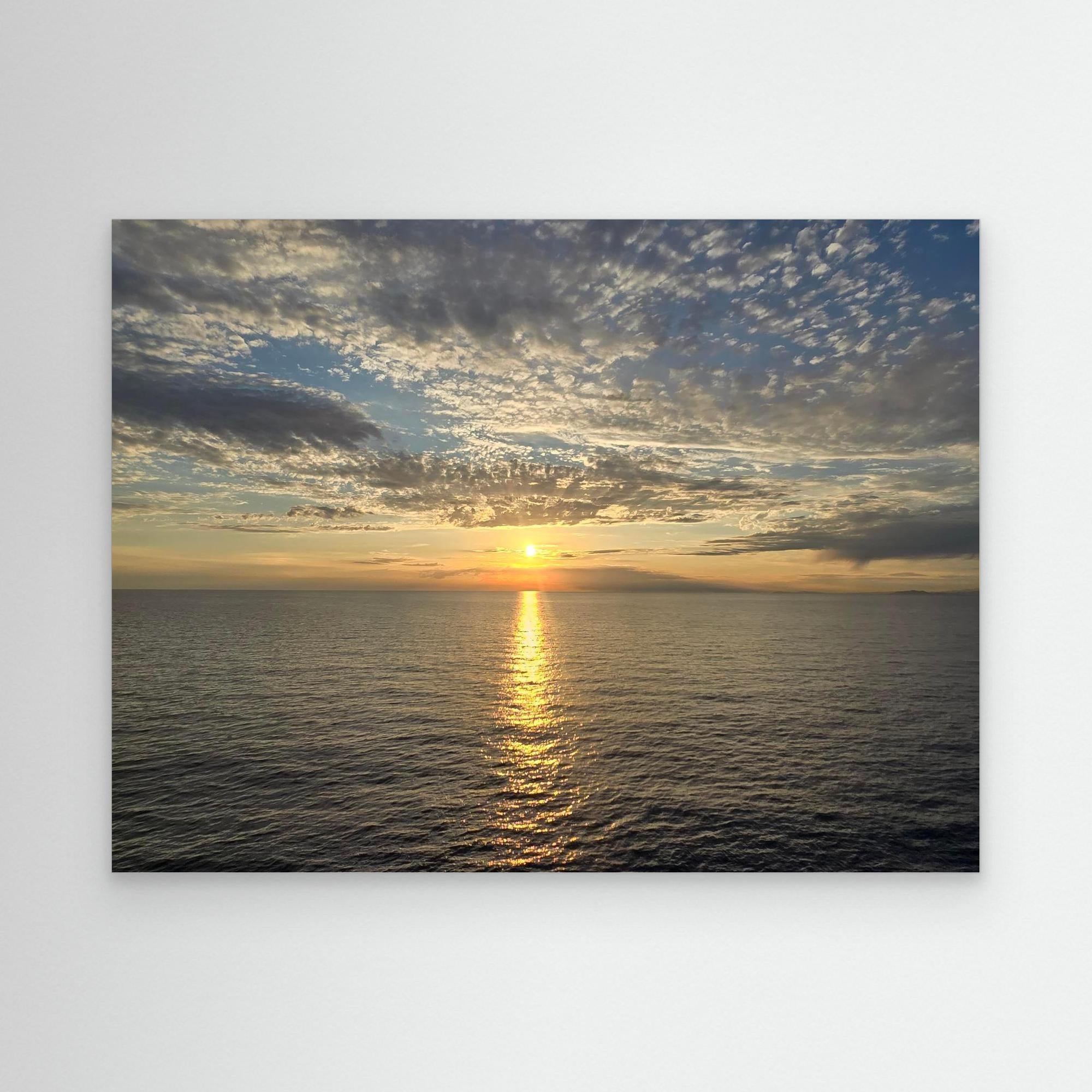 Beautiful Sunset Over Calm Sea: Serene Landscape Art